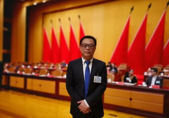 中国学者新发现：X射线触发释放氢气改善癌症
